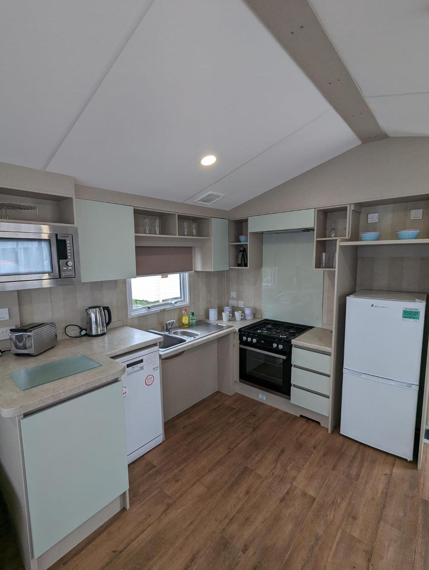 Accessible Friendly Modern Family Caravan Littlesea Haven Weymouth Wyke Regis